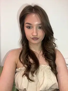 Green_eyes_lady live XXX chat