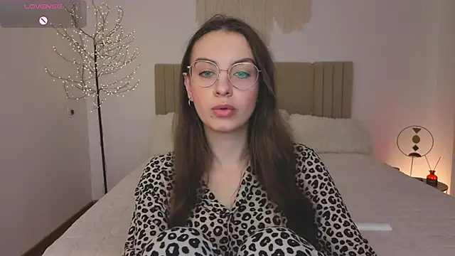 Real_cutie1's Live XXX Chat