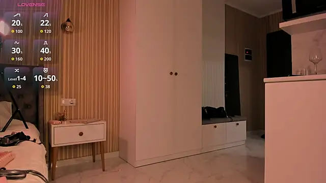 XXX chat uživo modela Baby_Flow