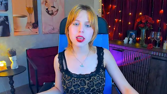 VivienneHebert Adlı Modelin Canlı XXX Sohbeti