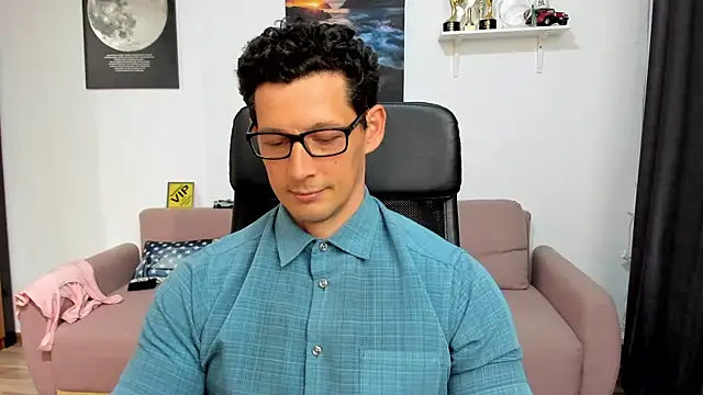 Онлайн чат XXX BrutusK08