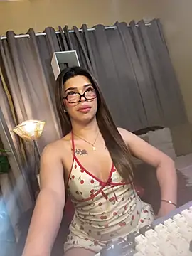 Nyxie_luxx 网络视讯表演