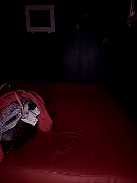 UK_Tall_Barbie_Slut: διαδικτυακό σόου στην κάμερα