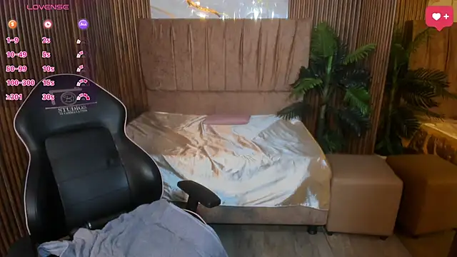 juanita_tay: онлайн-секс-чат