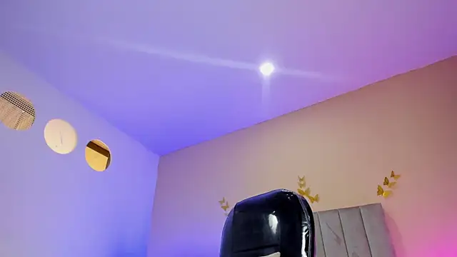 Nascary_Fox's Live XXX Chat