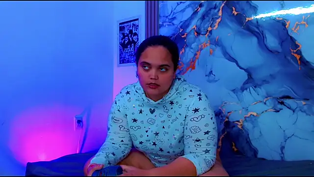 brunnette_hot live XXX chat