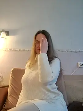 Онлайн чат XXX Evelina_cute