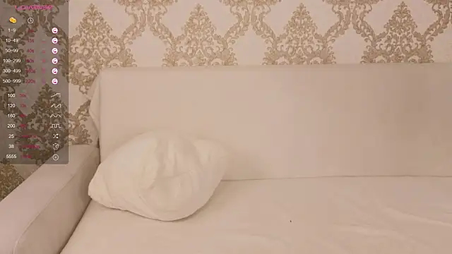 แชท XXX สดของ foxy_bloomm