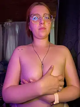 CoraVibes' Live XXX Chat