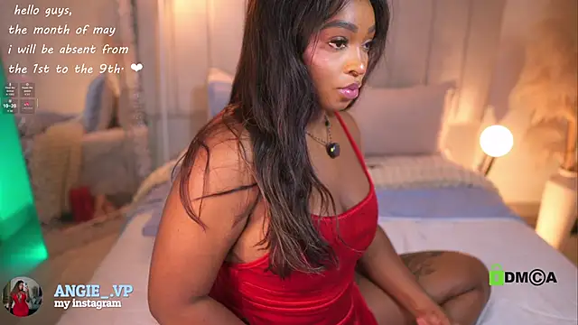 nicoletth18 Adlı Modelin Canlı XXX Sohbeti