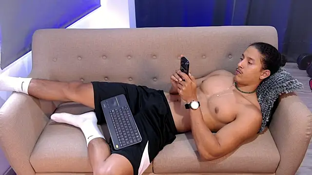 Liam_V Adlı Modelin Web Kamerası Şovu