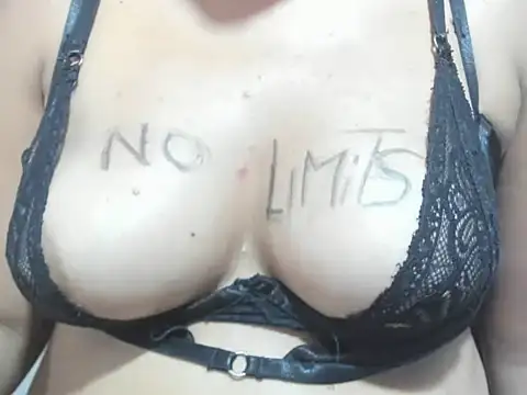 Valentinahot7 Pertunjukan Webcam