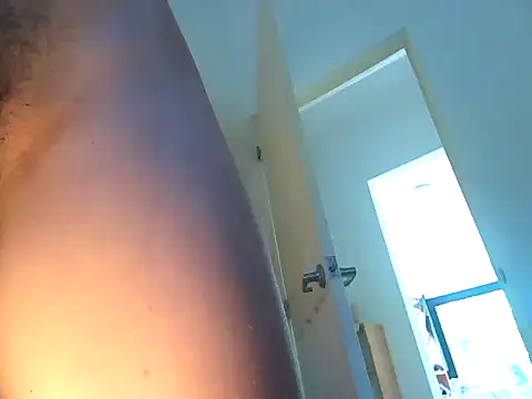 TheGirlWhoStandsUpのライブXXXチャット