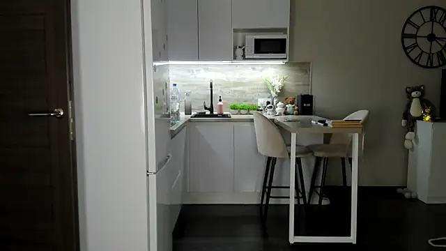 Онлайн чат XXX nilliluv