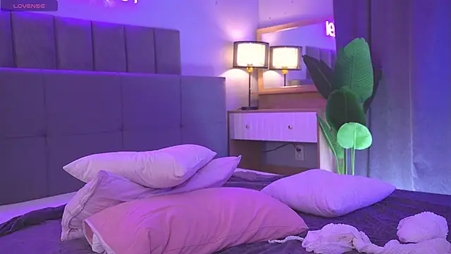 Tella_dream – webcam-show