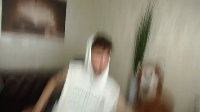 KyloEast Live XXX Chat