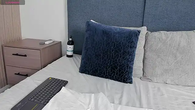 Laura_Ivy's Live XXX Chat