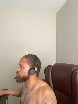 Fathero1time: онлайн-секс-чат