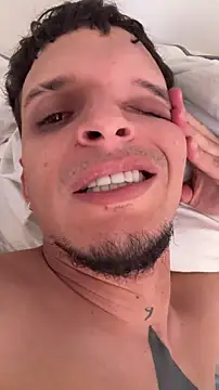 ArturoDelgado1's Live XXX Chat