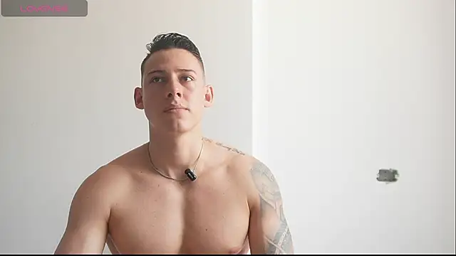 Muscle_King_Cum: онлайн-секс-чат