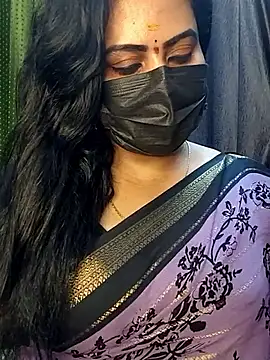 Anushka_flowerのライブXXXチャット