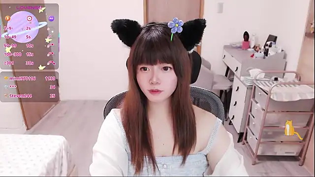 a0513: онлайн-секс-чат