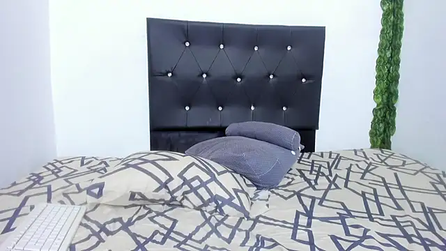 diana_nasty élő XXX-chatje