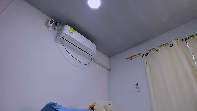 vennuss19: онлайн-секс-чат