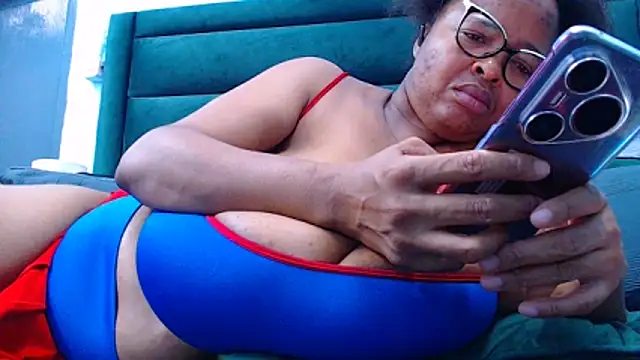 GoddessTitts Chat XXX in diretta