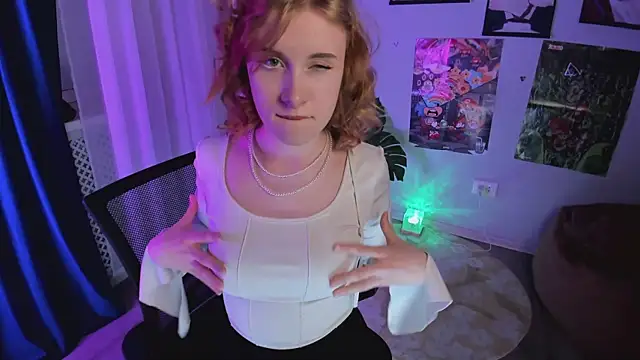 miraiakik élő XXX-chatje