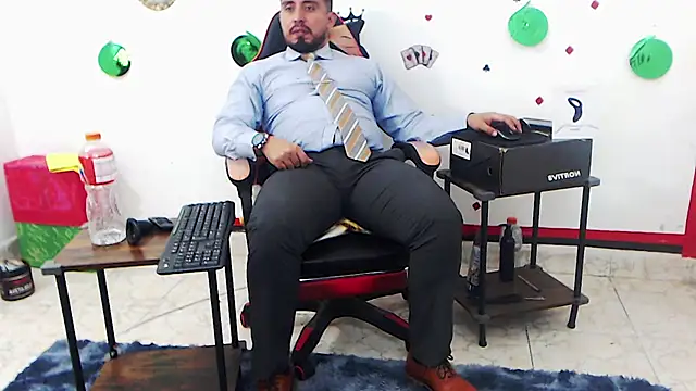 KalethBigDick Adlı Modelin Web Kamerası Şovu