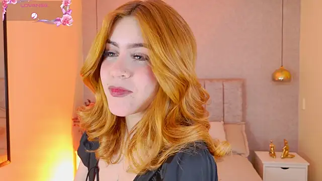 april_rousse Adlı Modelin Canlı XXX Sohbeti