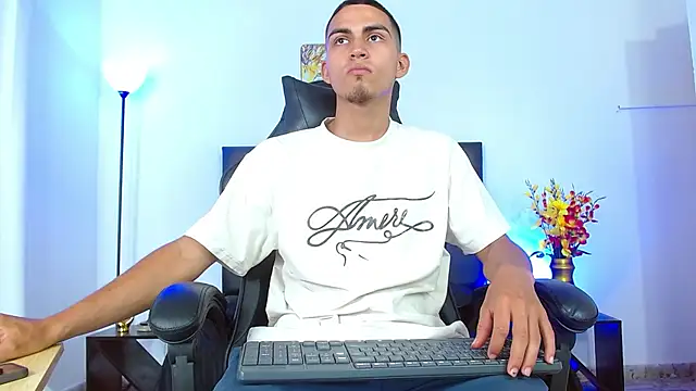 Chat XXX en directo de lucass_18