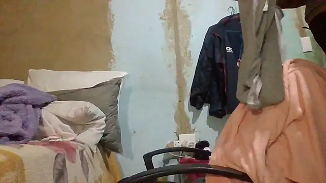 Nicky52's Webcam Show