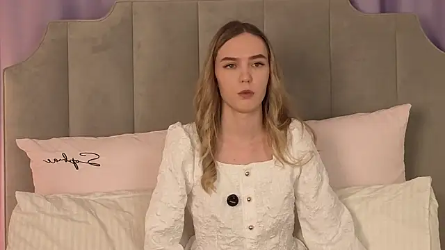 NikkiRyx's Live XXX Chat