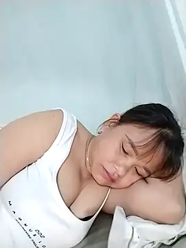 Czat XXX na żywo – Moubie1