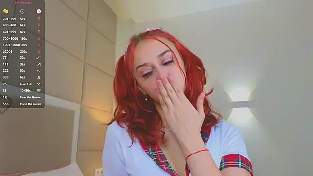 Calypsian Adlı Modelin Canlı XXX Sohbeti