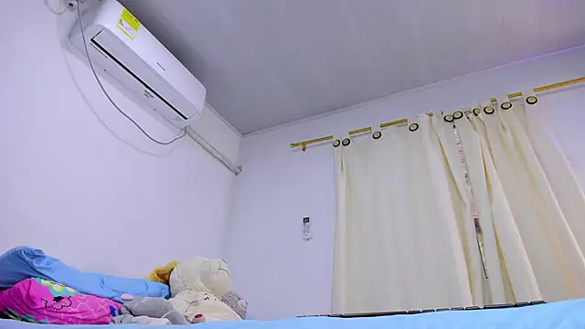 vennuss19 élő XXX-chatje