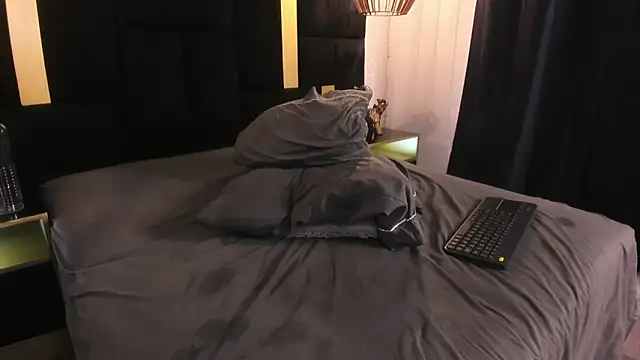 Czat XXX na żywo – Lucio__Fox