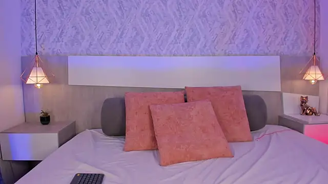 Chat +18 de Vittoria__rossi ao vivo