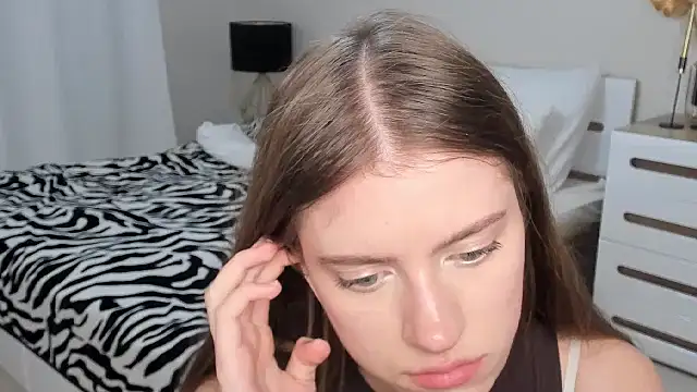 Erica_Kiss Obrolan Langsung XXX