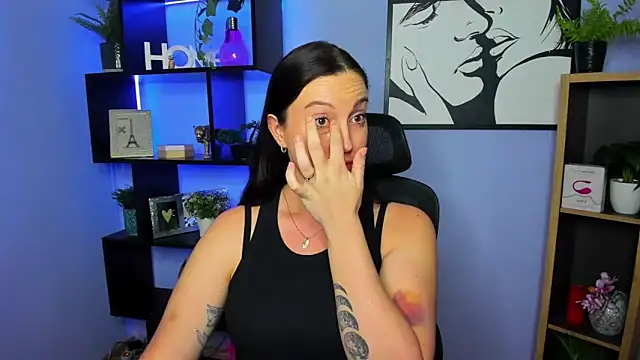 FUN_AMI's Live XXX Chat