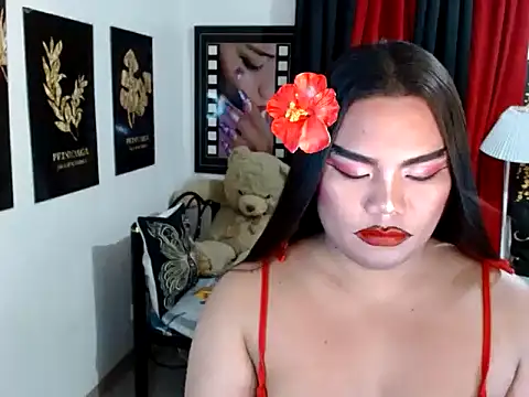 TSbrianaHugeCock Adlı Modelin Web Kamerası Şovu