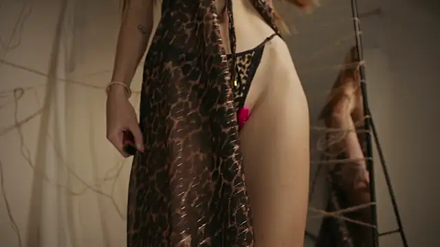 Chat +18 de Riri_kikki ao vivo