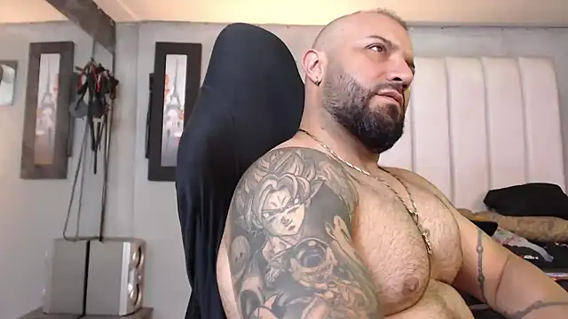 bardock_1: διαδικτυακό σόου στην κάμερα