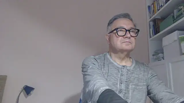 YOU6me 在線直播表演