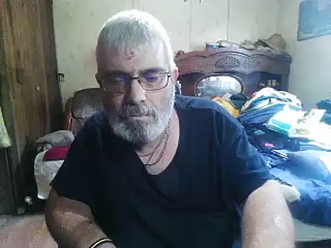 Chat XXX en directo de hearseguy77