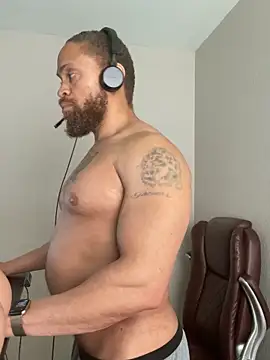 Chatroom XXX en direct de Fathero1time