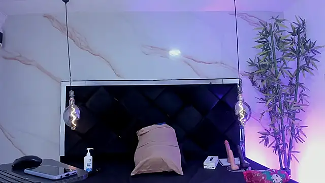 Ibbie_drastic's Live XXX Chat