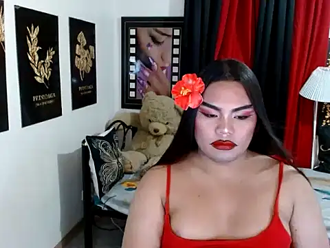 TSbrianaHugeCock Show in webcam
